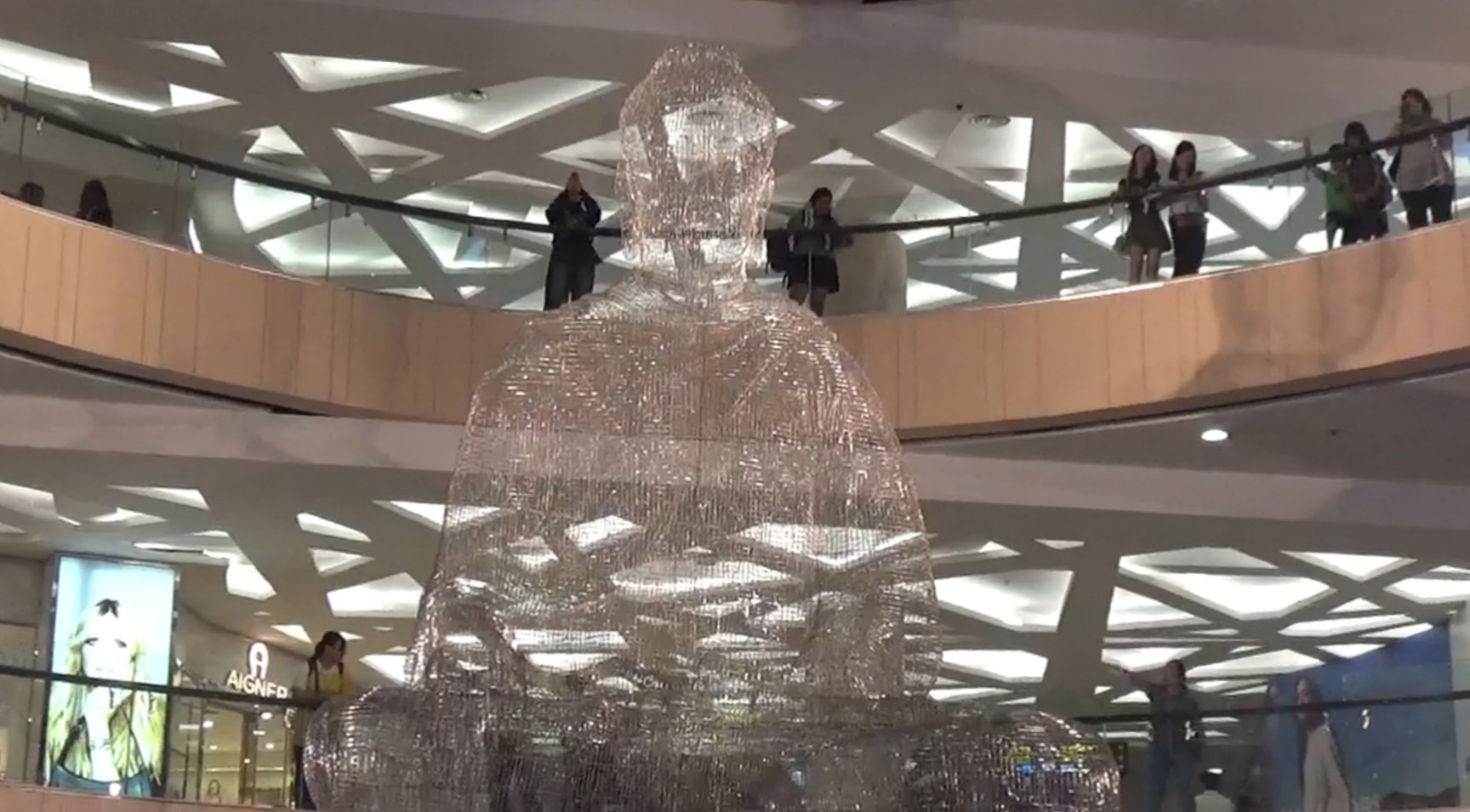Diorama Buddha Transparan Terbesar di Indonesia Pecahkan Rekor MURI, Jadi Ikon Vesak Festival 2026 