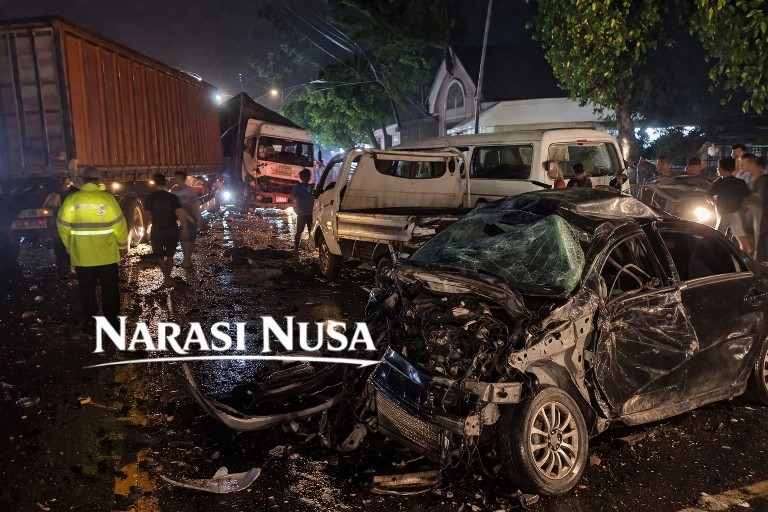 Kecelakaan Beruntun di Probolinggo Libatkan 6 Kendaraan, 4 Orang Tewas Diduga Akibat Rem Blong